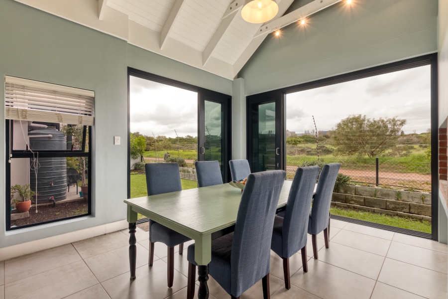 To Let 4 Bedroom Property for Rent in Aan de Wijnlanden Western Cape